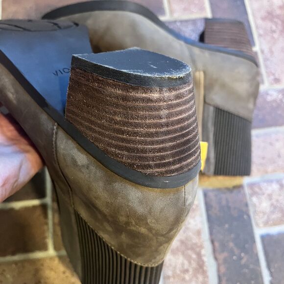 Vionic Womens Shantelle Taupe Zipper Ankle Boots 10 Wide Floor Model Waterproof - Picture 9 of 12